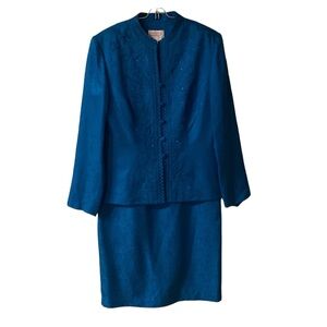 Adrianna Papell 100% Silk Skirt Set, Size 10. Top Kimono Style, Straight Style